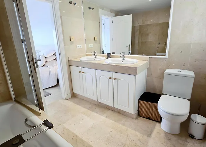 Lica Homes Sinfonia De Mar Apartman Estepona