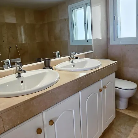 Lica Homes Sinfonia De Mar 埃斯特波纳